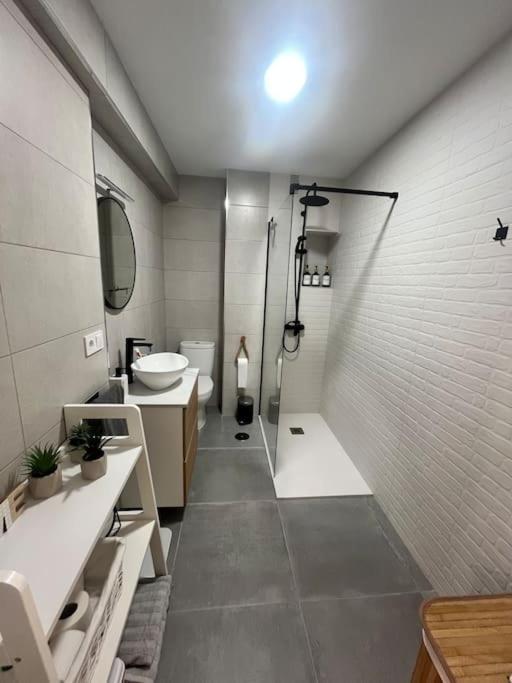 Appartamento Piso Recien Reformado En El Centro De Santander, Zona Estaciones Esterno foto